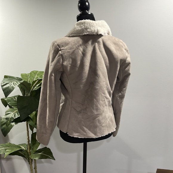 COPY - - Kenneth Cole Faux Fur Jacket size S - Picture 2 of 4